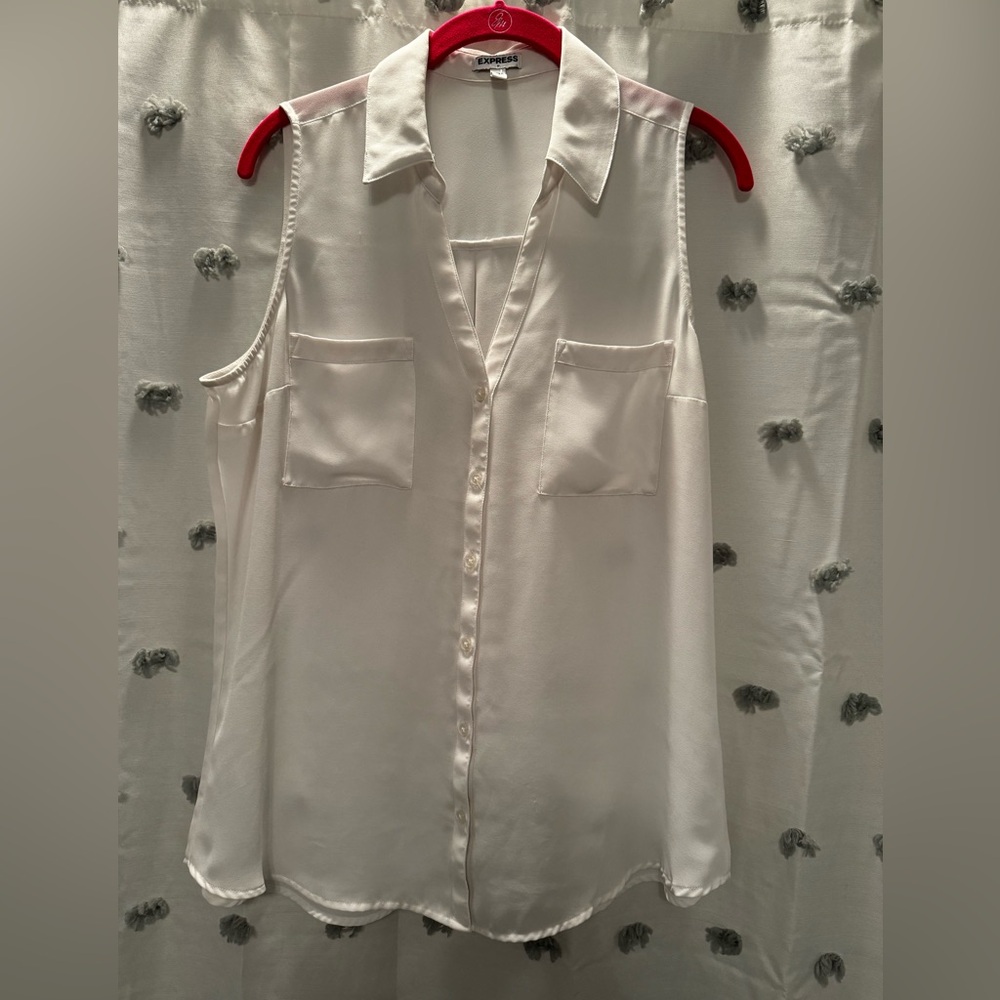 Express Portifino Sleeveless Button Up Blouse